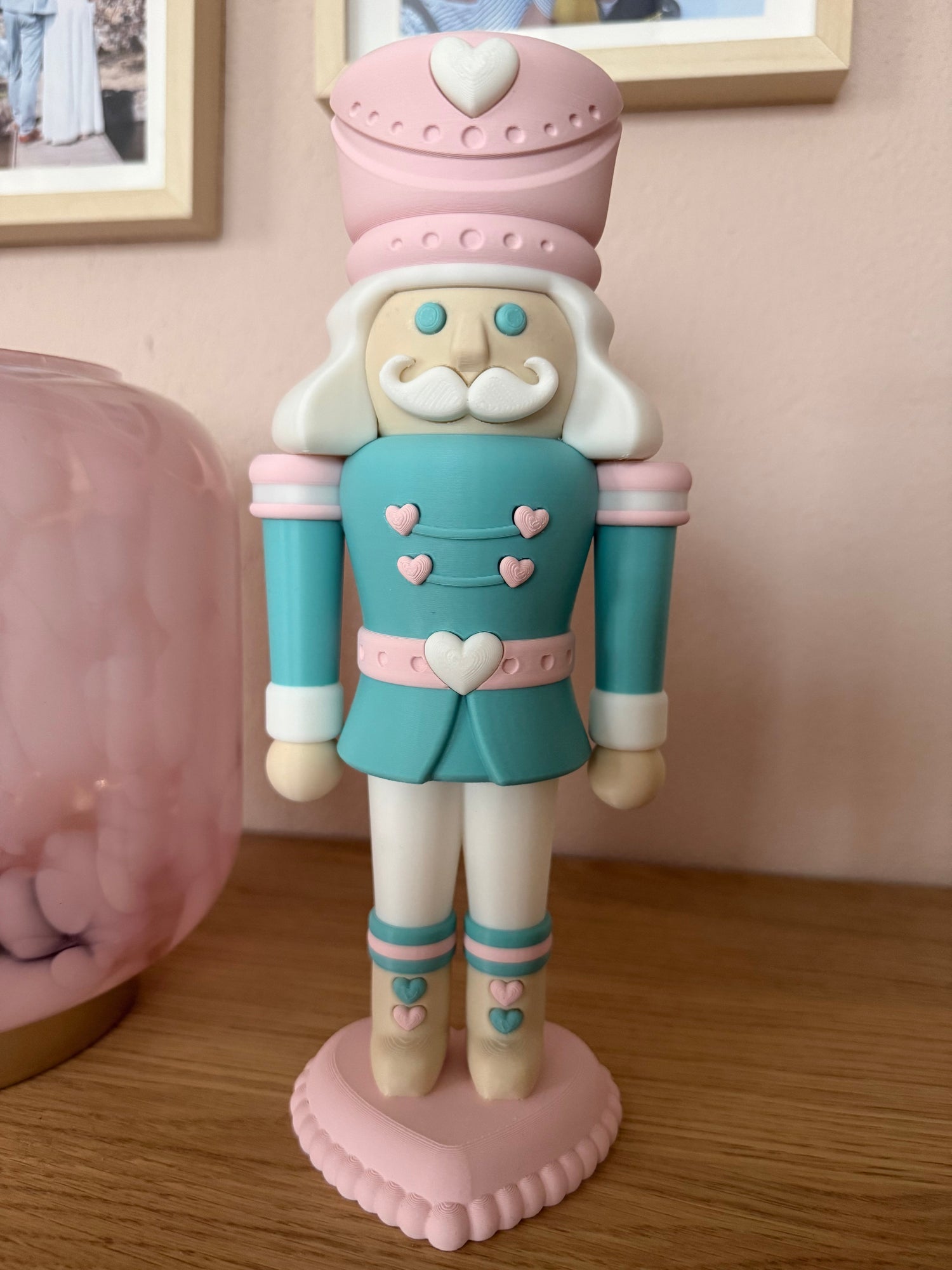 Nussknacker Pastellfarben